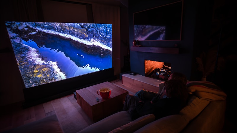 ソニーのBRAVIA 9 IIと7 IIの違いをやさしく比較|選び方・画質・音・おすすめモデルまで解説