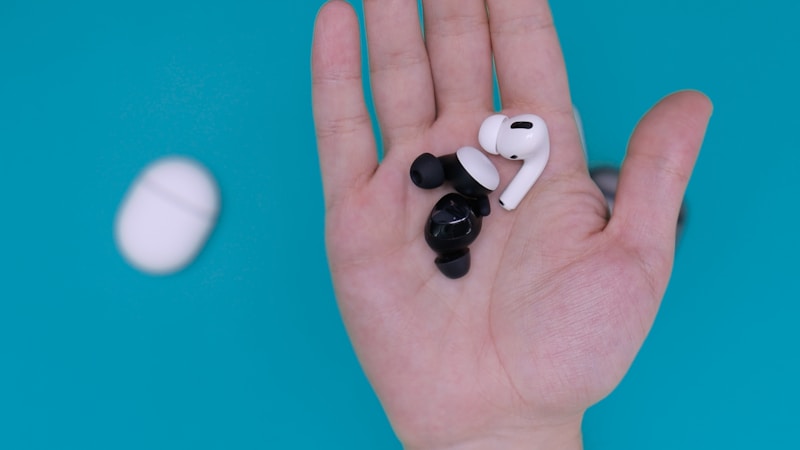Shokz OpenFit ProとBOSE Ultra Open Earbudsを徹底比較|オープンイヤーイヤホンの違いと選び方をやさしく解説